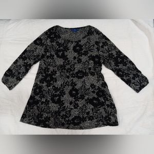Apt 9 black and gray sweater size L